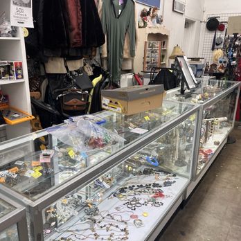 Red Racks Thrift Store - Jewelry counter - Used, Vintage & Consignment Near Me - Kansas City, Missouri