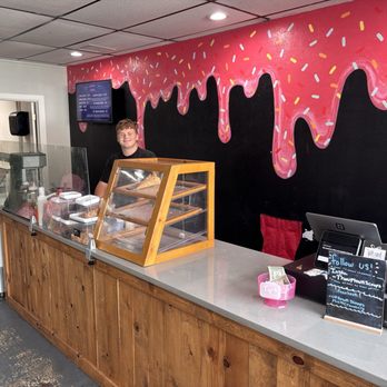 Uptown scoops - Inside up scoops ice cream parlor - Ice Cream & Frozen Yogurt Near Me - Chickasha, Oklahoma Uptown scoops - Inside up scoops ice cream parlor - Ice Cream & Frozen Yogurt Near Me - Chickasha, Oklahoma