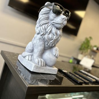 The Underground Exclusives - King - Barbers Near Me - Perris, California The Underground Exclusives - King - Barbers Near Me - Perris, California