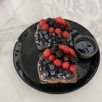 Black Soul - Fruit toast with Nutella - Breakfast & Brunch Near Me - Guadalajara, JAL Black Soul - Fruit toast with Nutella - Breakfast & Brunch Near Me - Guadalajara, JAL