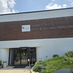 Helmkamp Orthodontics - Outer building that hosts the orthodontic & dental office