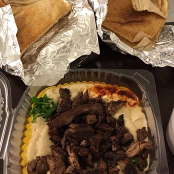 Pi On Sunset - Hummus with beef and pita bread - Mediterranean Near Me - West Hollywood, California Pi On Sunset - Hummus with beef and pita bread - Mediterranean Near Me - West Hollywood, California