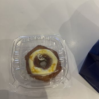 Paris Baguette - Croissant doughnut - Bakeries Near Me - Katy, Texas