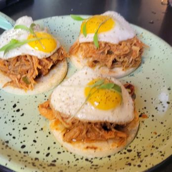 Parche - Arepa with pulled pork - Colombian Near Me - Oakland, California Parche - Arepa with pulled pork - Colombian Near Me - Oakland, California