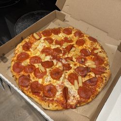 River City Pizza - Pepperoni & pineapple