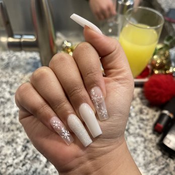 Gloss Nail & Wax Bar - Waxing Near Me - Hilliard, Ohio Gloss Nail & Wax Bar - Waxing Near Me - Hilliard, Ohio