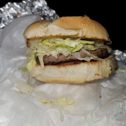 Sal's - Cheeseburger with lettuce and tomato with ketchup and mayonnaise.