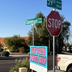 Hawt Boxx’n Smoke Shop