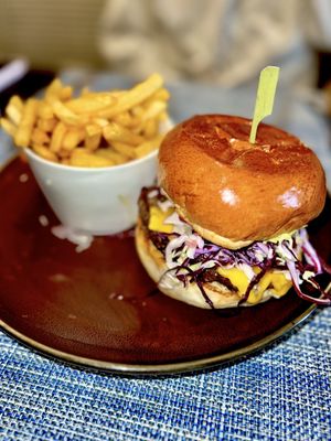 THE Blvd Restaurant and Lounge by null