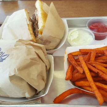 Gotts Roadside - Burgers Near Me - Napa, California