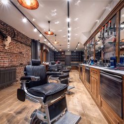 Choppers Barbers London Bridge - Interior