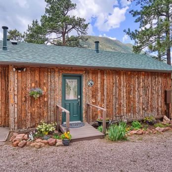 Rocky Mountain Lodge - Private entrance into Cascade Suite Guest Cabin - Vacation Rentals Near Me - Cascade, Colorado