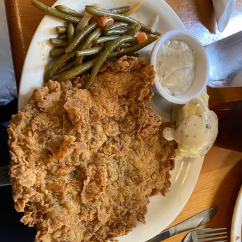 Bevers Kitchen & Gifts - Chicken Fried Steak with Green Beans & Mashed Potatoes - American Near Me - Chappell Hill, Texas Bevers Kitchen & Gifts - Chicken Fried Steak with Green Beans & Mashed Potatoes - American Near Me - Chappell Hill, Texas