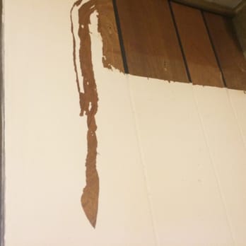 Murphy Properties - Peeling paint in the bathroom, has been here since move in date: 6/26/12. - Apartments Near Me - Pawcatuck, Connecticut