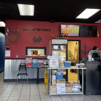 Krab Kingz Seafood - the inside of the restaurant - Seafood Near Me - St. Louis, Missouri
