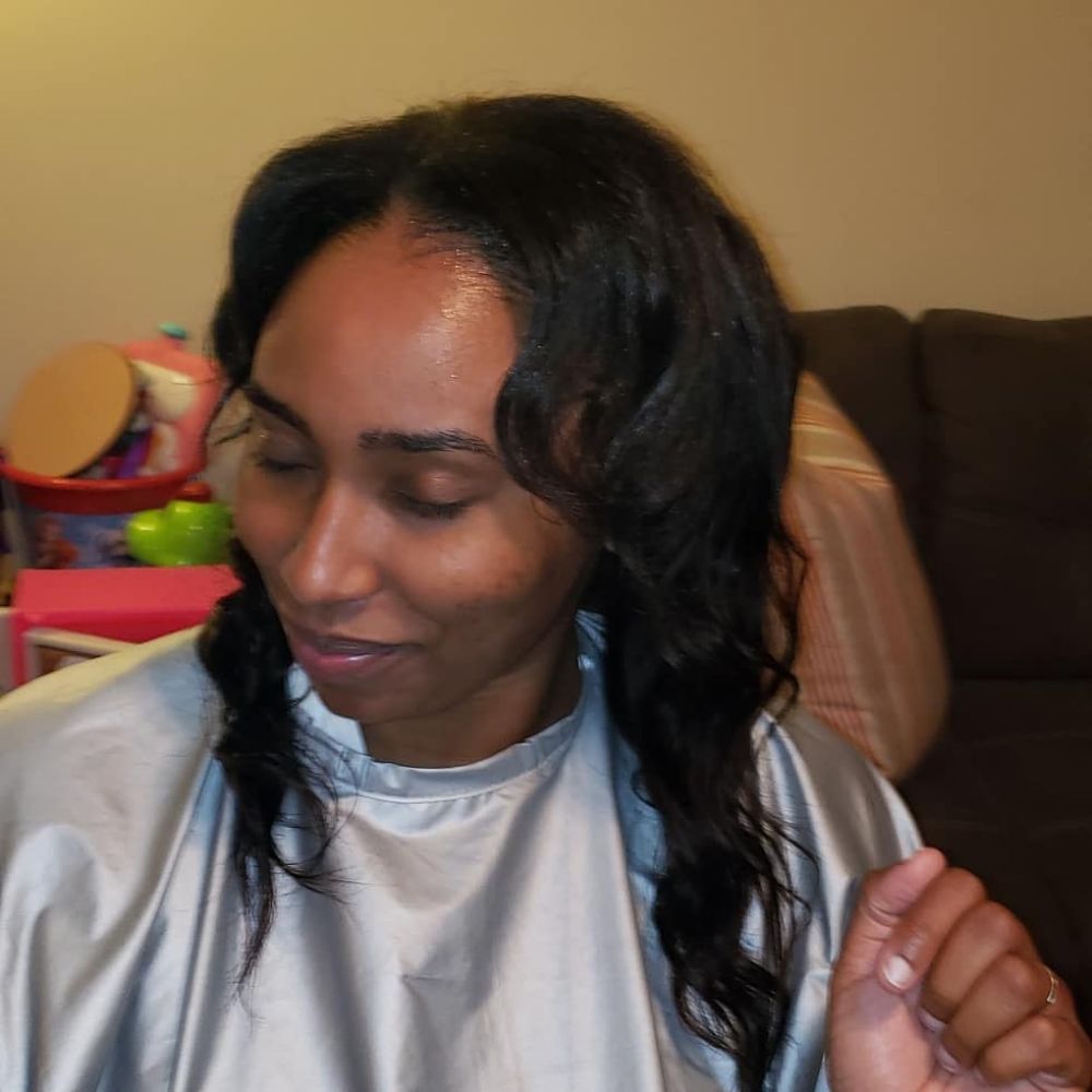 Nikki Renee Hairstyles Logo