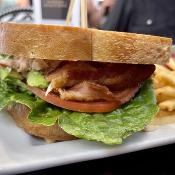 The 18hundred - TURKEY CLUB FRENCH FRIES - New American Near Me - Bakersfield, California The 18hundred - TURKEY CLUB FRENCH FRIES - New American Near Me - Bakersfield, California