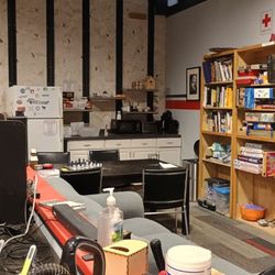 Reforge Charleston - Communal lounge