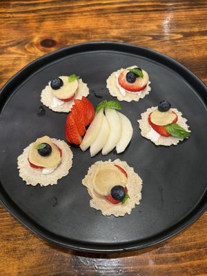 Pazzo Pizzeria by null