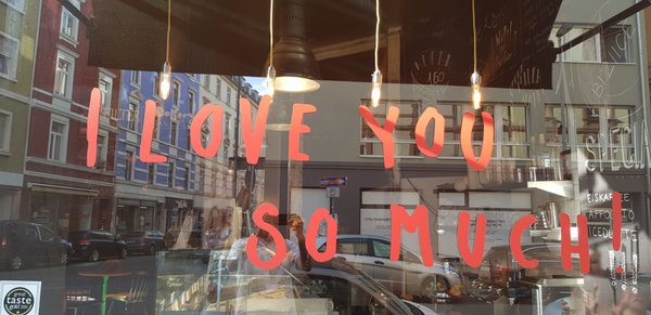 Bizziice ice cream parlor Organic Gelato Sachsenhausen by null