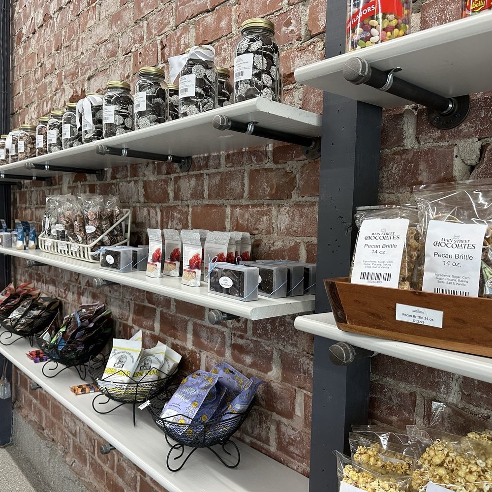 Main Street Chocolates - Inside - Chocolatiers & Shops Near Me - Clayton, Georgia
