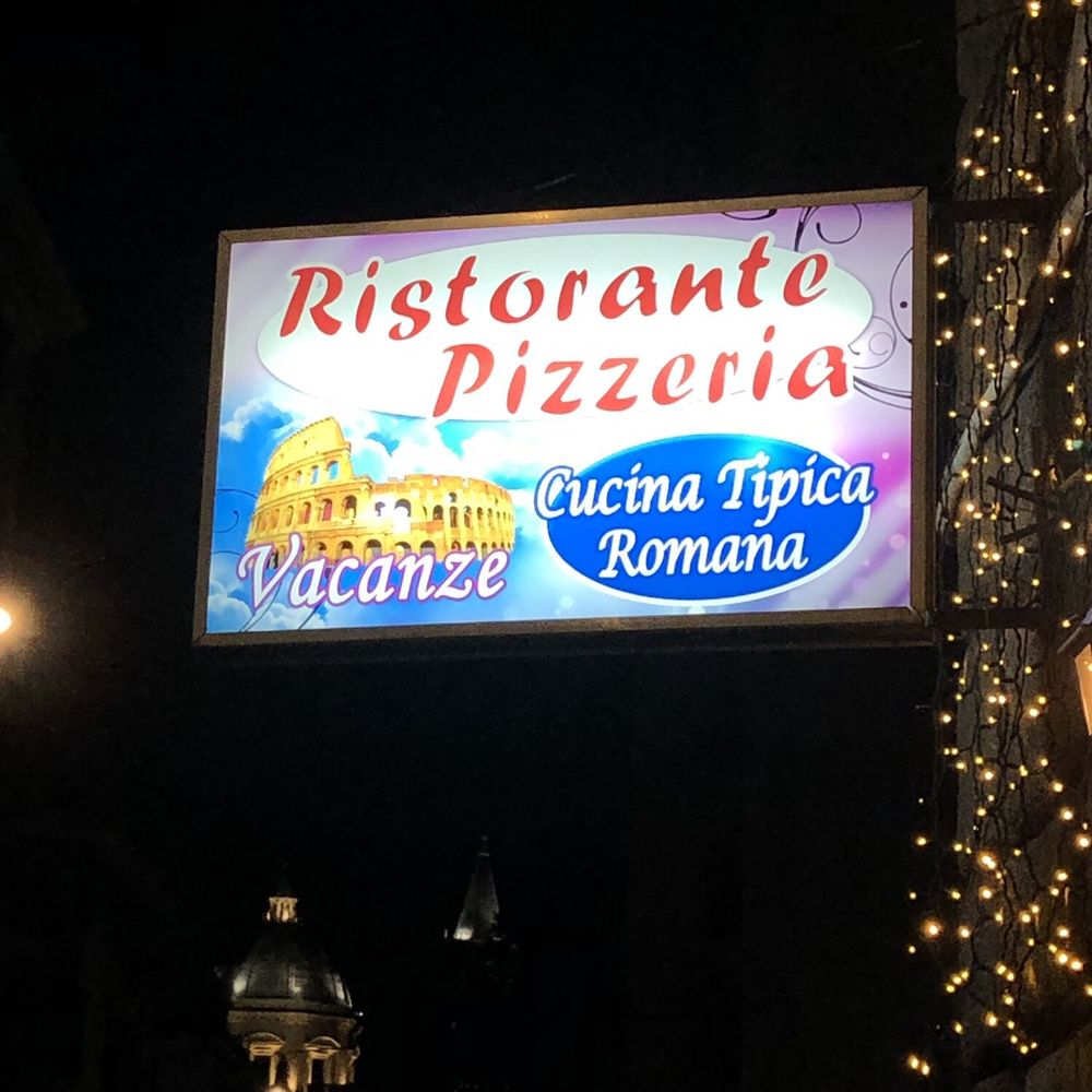 Holiday - Restaurant sign - Cafes Near Me - Rome, RM
