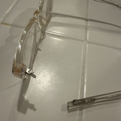 College Optical Express - Broken glasses frame