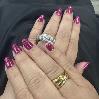 V Hair Styling & Nails - Mani pedi with rose - Hair Salons Near Me - Honolulu, Hawaii V Hair Styling & Nails - Mani pedi with rose - Hair Salons Near Me - Honolulu, Hawaii