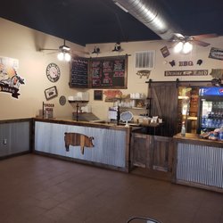 Road Hog Willy's Real Pit Bar-B-Q