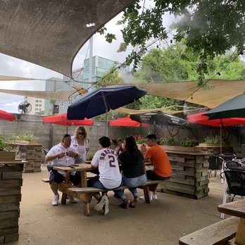 Lucille's - Patio - Outside - New American Near Me - Houston, Texas