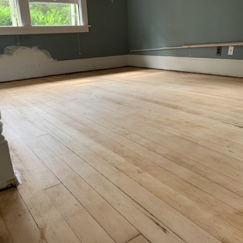 Golden Hardwood Floors - Hardwood sanded before coated - Flooring Near Me - Seattle, Washington Golden Hardwood Floors - Hardwood sanded before coated - Flooring Near Me - Seattle, Washington