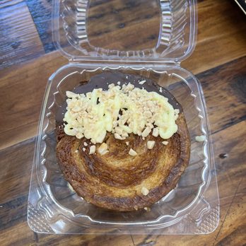 Boxete Kitchen - Custard filled croissant - Food Delivery Services Near Me - Suwanee, Georgia Boxete Kitchen - Custard filled croissant - Food Delivery Services Near Me - Suwanee, Georgia