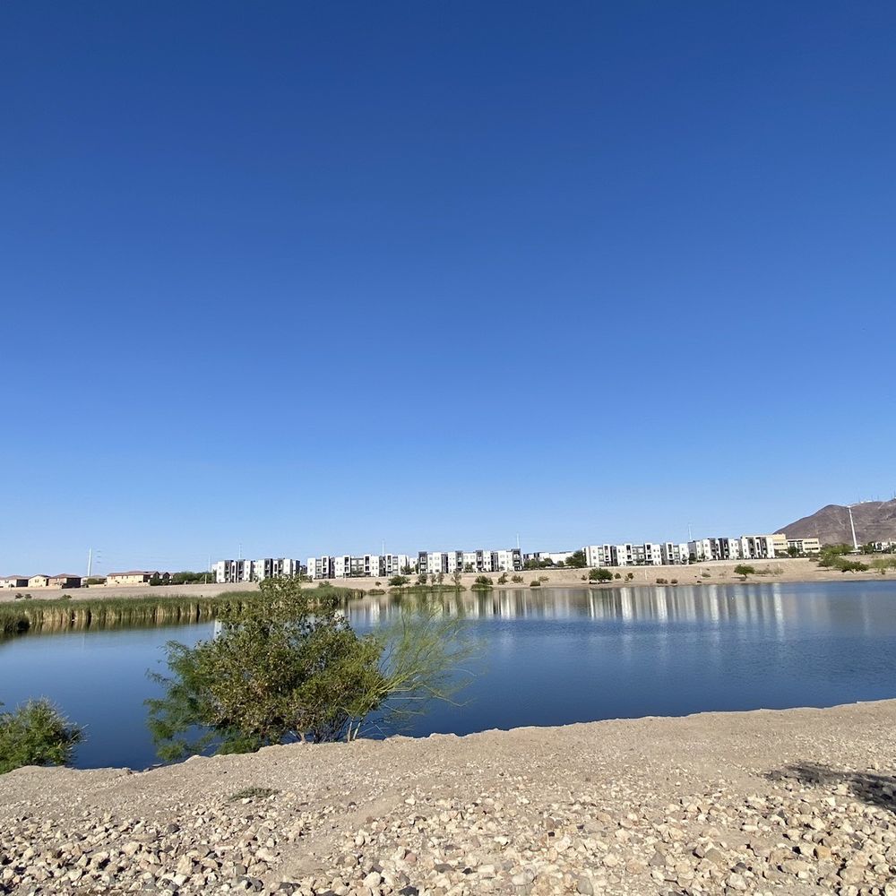 Cornerstone Park - The lake - Lakes Near Me - Henderson, Nevada