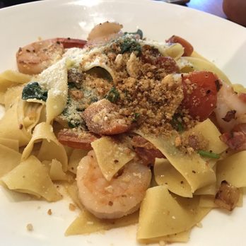 Tommy Bahama - Shrimp pasta... ok .. not bad at all, wish it had more shrimps !! ($34) - Seafood Near Me - Kihei, Hawaii Tommy Bahama - Shrimp pasta... ok .. not bad at all, wish it had more shrimps !! ($34) - Seafood Near Me - Kihei, Hawaii