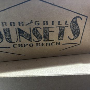 Sunsets Bar - American Near Me - Capistrano Beach, California