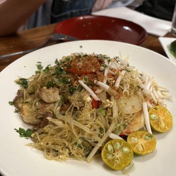 Star Noodle - Singapore Noodles - Asian Fusion Near Me - Lahaina, Hawaii