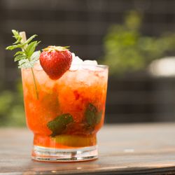 Café Nullpunkt - Erdbeer Mojito