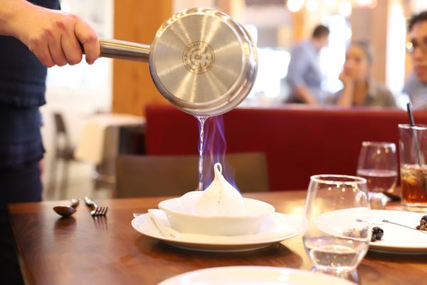 Wolfgang Puck Bar & Grill by null