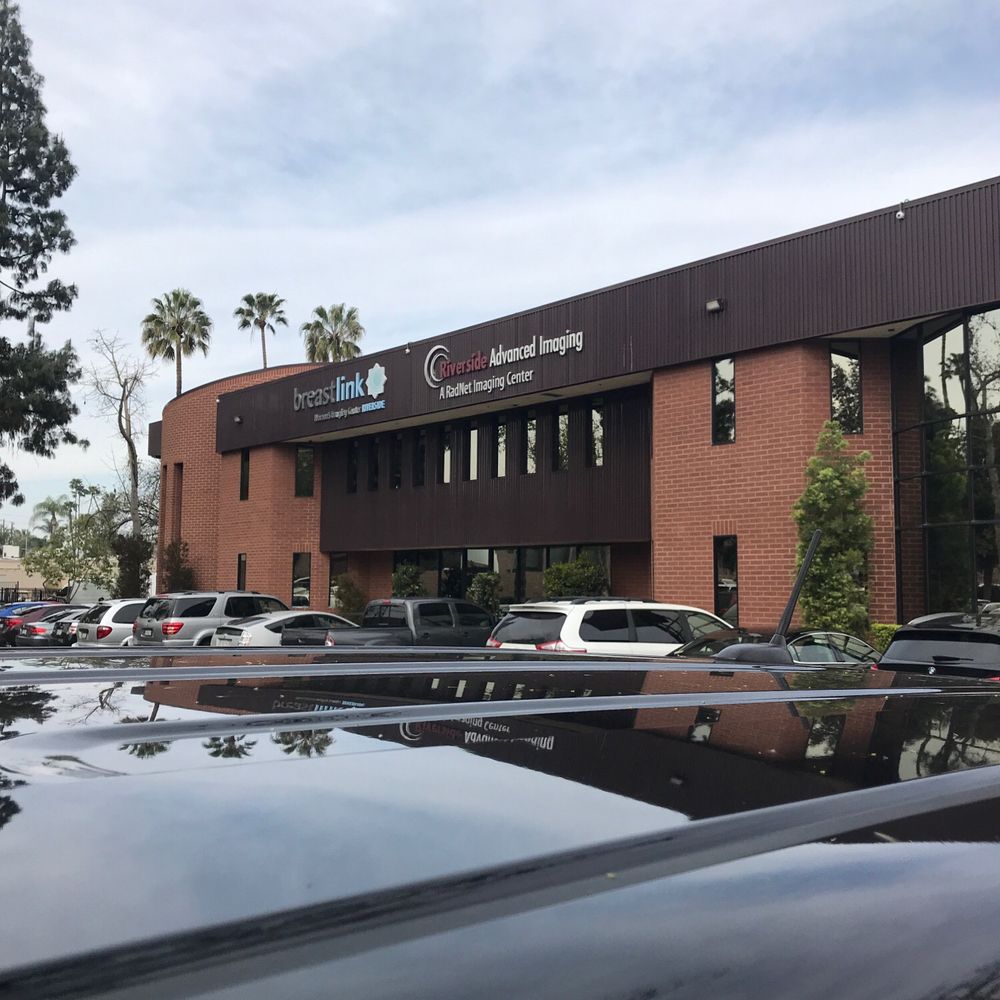 Breastlink Women's Imaging Riverside - Outside of building - Radiologists Near Me - Riverside, California