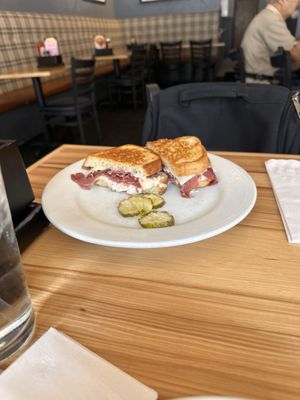 Canadian Honker Restaurant by null