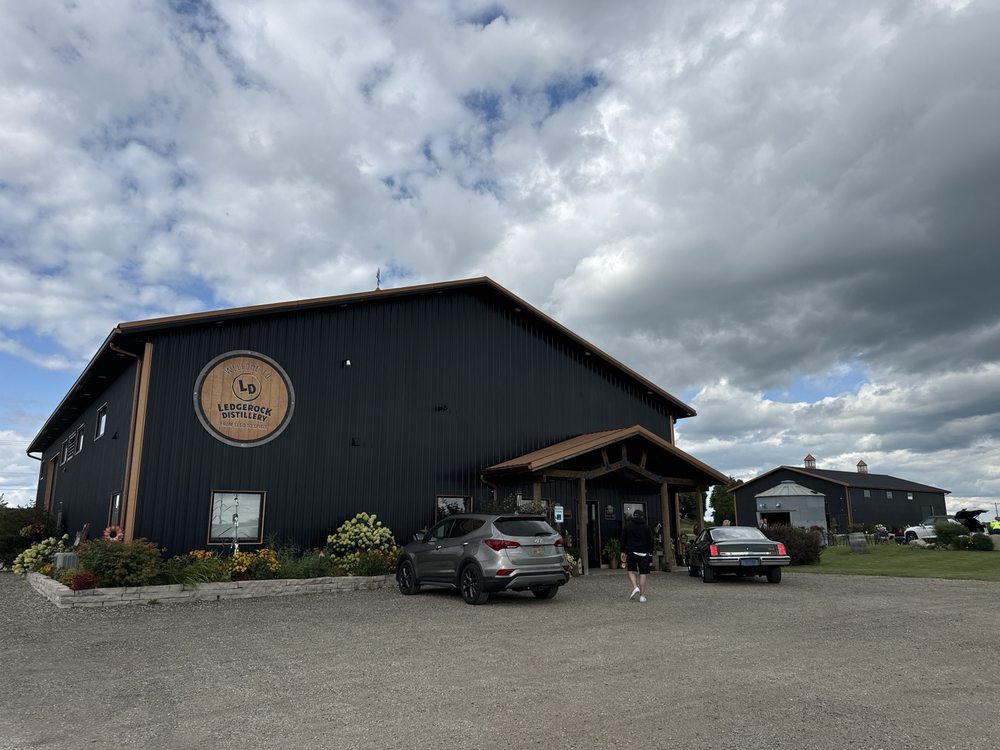 Ledgerock Distillery Logo