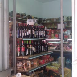 Ideal de Santo Amaro - Interior da mercearia