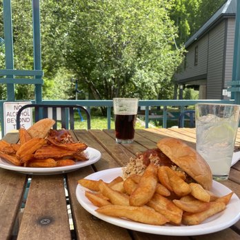OAK Beer,Bourbon & BBQ - Pulled Chicken Sandwich - Barbeque Near Me - Telluride, Colorado OAK Beer,Bourbon & BBQ - Pulled Chicken Sandwich - Barbeque Near Me - Telluride, Colorado