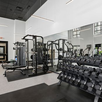 4550 Cherry Creek - 4550 Cherry Creek, Fitness Center, Glendale, Colorado - Apartments Near Me - Denver, Colorado