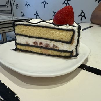 2D CAFE 新大久保店 - Updated November 2025 - 109 Photos & 17