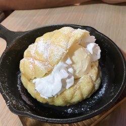 81番 - Melon bread icecream