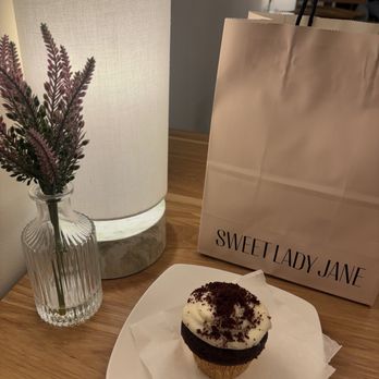 Sweet Lady Jane  - Red velvet cupcake - Desserts Near Me - Los Angeles, California