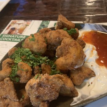 The Den Cape Cod - Cauliflower poppers - American Near Me - Dennis Port, Massachusetts The Den Cape Cod - Cauliflower poppers - American Near Me - Dennis Port, Massachusetts