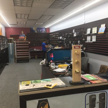Armstrong Locksmith - Rahim at Work! - Keys & Locksmiths Near Me - Nashville, Tennessee