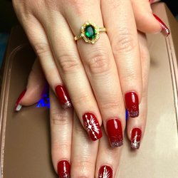 Alena Nail and Spa - Christmas design
